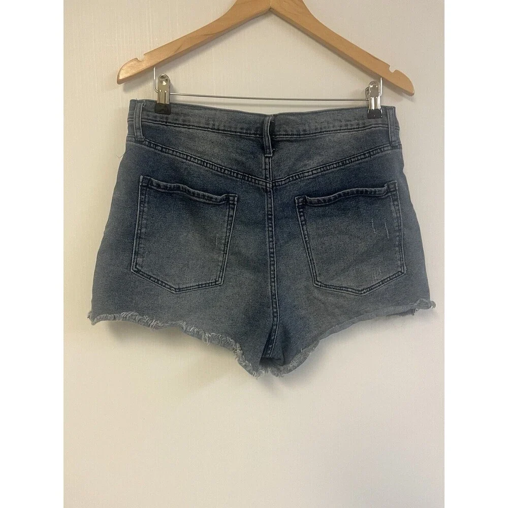 Jessica Simpson Infinite High-Waist Cut Off Jean Shorts - Size 32 Knit‎ Patch